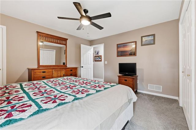 1304 S 5th Street E, Louisburg, KS 66053