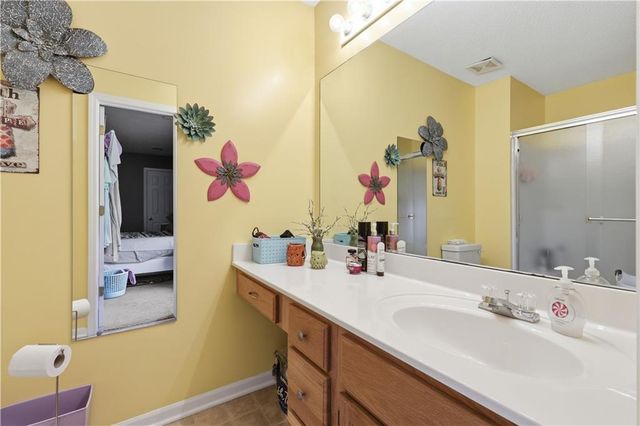 1304 S 5th Street E, Louisburg, KS 66053