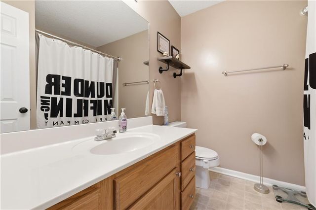 1304 S 5th Street E, Louisburg, KS 66053