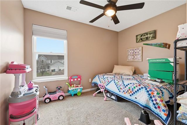 1304 S 5th Street E, Louisburg, KS 66053