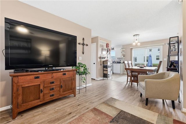 1304 S 5th Street E, Louisburg, KS 66053