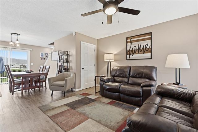 1304 S 5th Street E, Louisburg, KS 66053