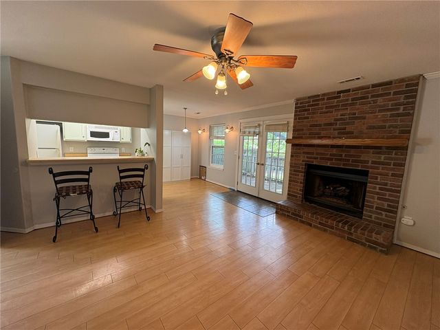 4053 Cambray Drive, Fayetteville, AR 72703