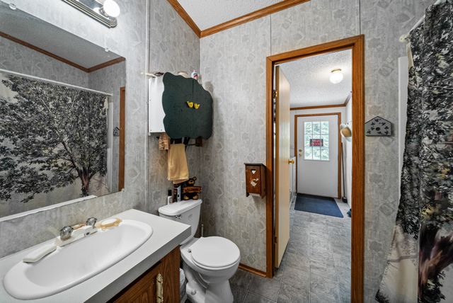 1266 Darbytown Rd, Hohenwald, TN 38462