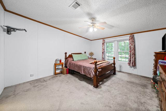 1266 Darbytown Rd, Hohenwald, TN 38462