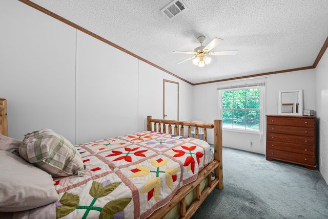 1266 Darbytown Rd, Hohenwald, TN 38462