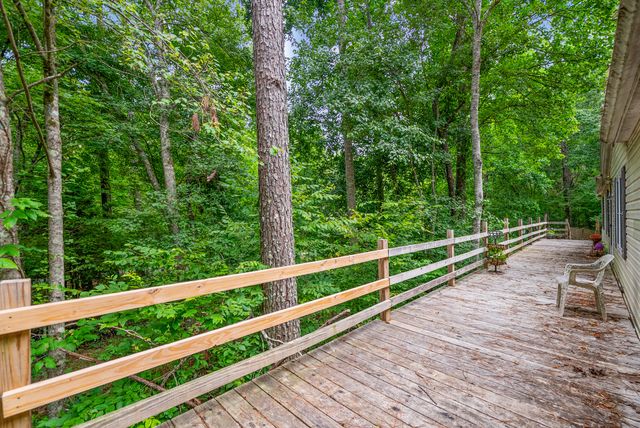 1266 Darbytown Rd, Hohenwald, TN 38462
