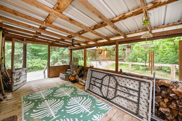 1266 Darbytown Rd, Hohenwald, TN 38462