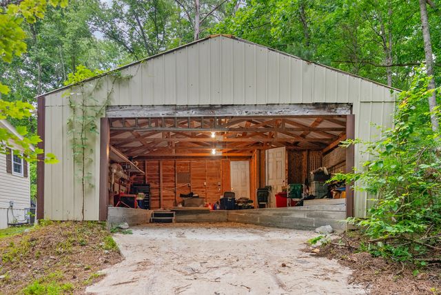 1266 Darbytown Rd, Hohenwald, TN 38462