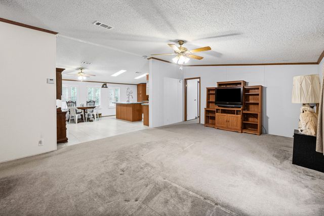 1266 Darbytown Rd, Hohenwald, TN 38462