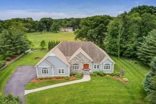 6 Kenwood, Seekonk, MA 02771