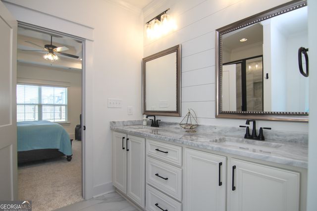 207 Old Hollow Way, Kathleen, GA 31047