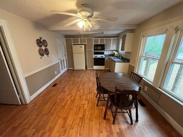 2068 Union Hwy, Gaffney, SC 29340