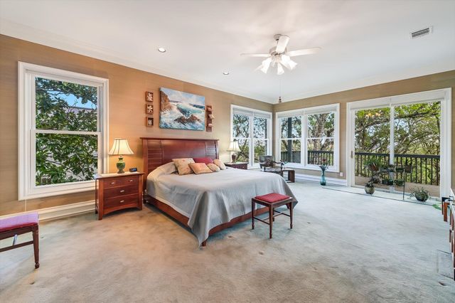 529 Buckeye TRL, West Lake Hills, TX 78746