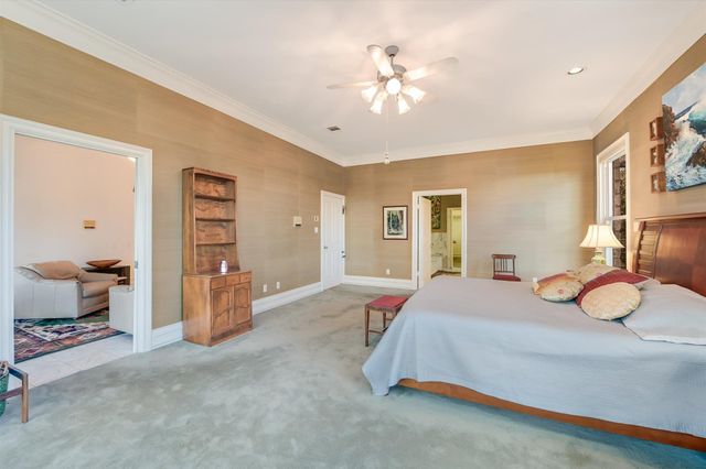 529 Buckeye TRL, West Lake Hills, TX 78746