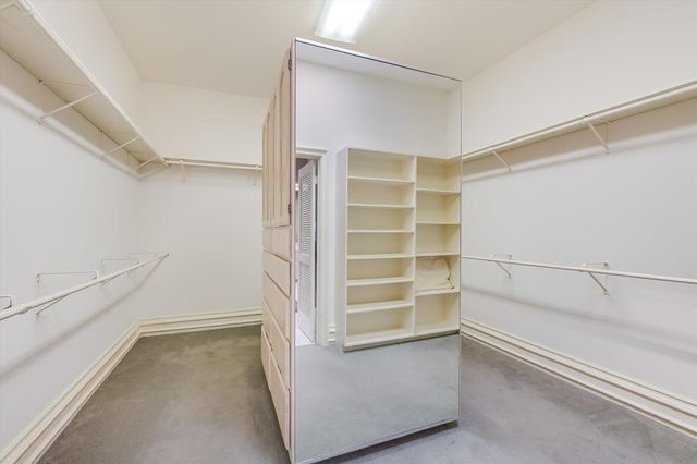 529 Buckeye TRL, West Lake Hills, TX 78746