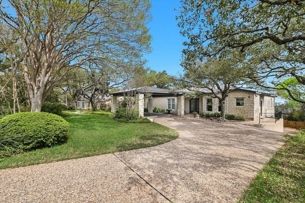 529 Buckeye TRL, West Lake Hills, TX 78746