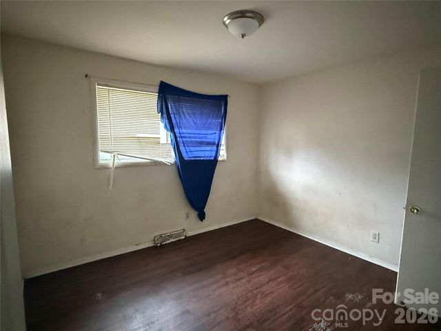 2732 Alleghany Street, Charlotte, NC 28208