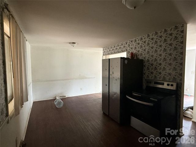 2732 Alleghany Street, Charlotte, NC 28208