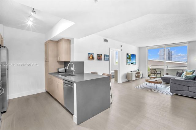 18800 NE 29th Avenue 517, Aventura, FL 33180
