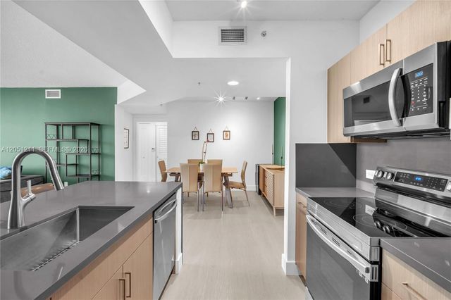 18800 NE 29th Avenue 517, Aventura, FL 33180