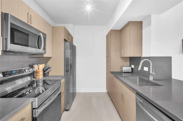 18800 NE 29th Avenue 517, Aventura, FL 33180