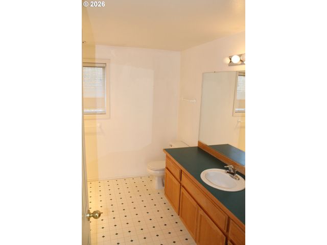 2120 Nw DOUGLAS Loop, Camas, WA 98607