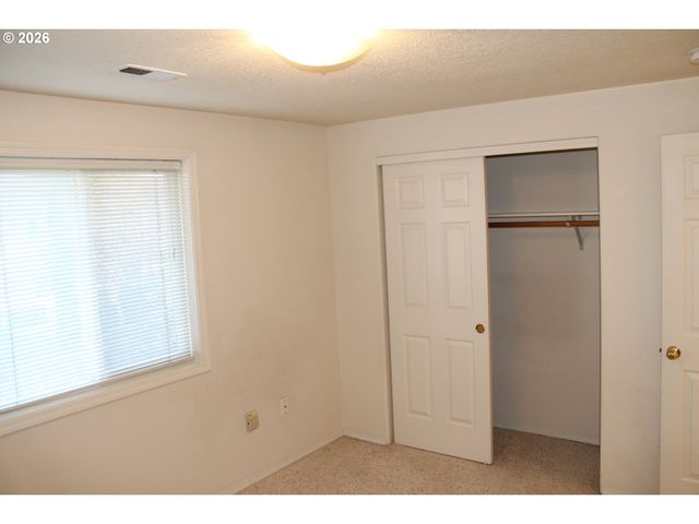 2120 Nw DOUGLAS Loop, Camas, WA 98607