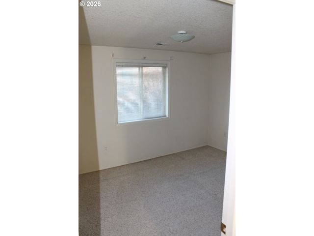 2120 Nw DOUGLAS Loop, Camas, WA 98607