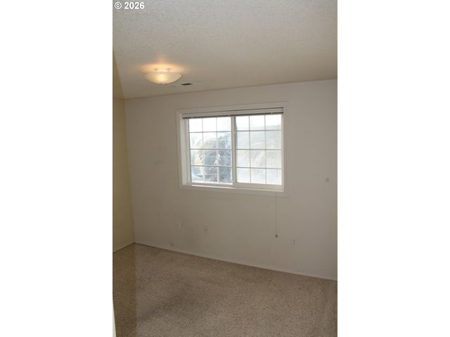 2120 Nw DOUGLAS Loop, Camas, WA 98607