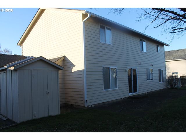 2120 Nw DOUGLAS Loop, Camas, WA 98607