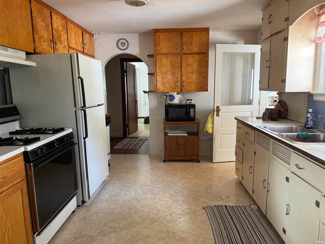 9331 W 310 N, Delphi, IN 46923