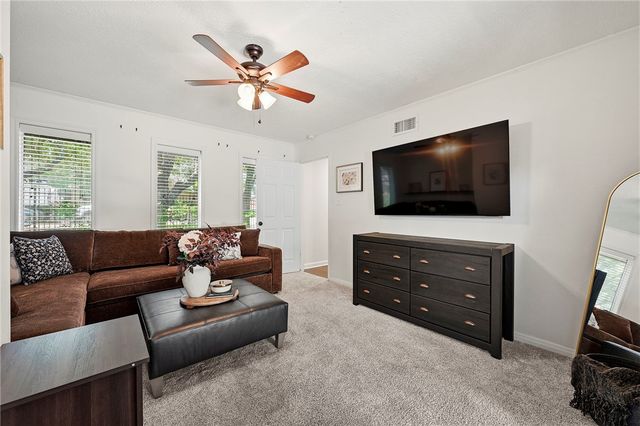 2504 Broadmoor Drive, Bryan, TX 77802