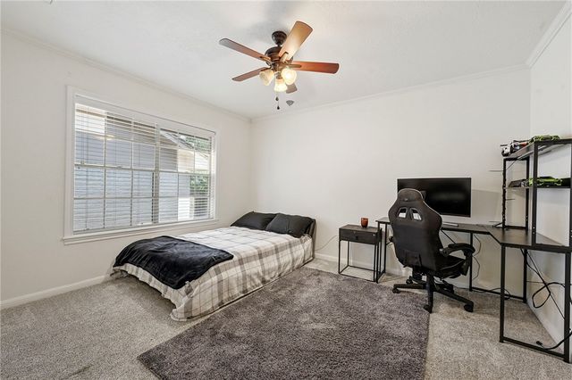2504 Broadmoor Drive, Bryan, TX 77802