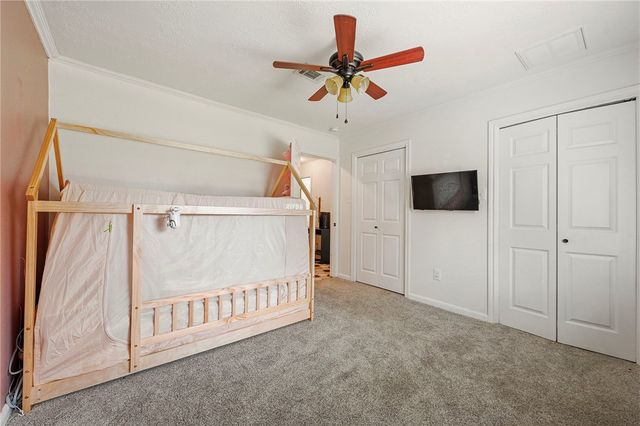2504 Broadmoor Drive, Bryan, TX 77802
