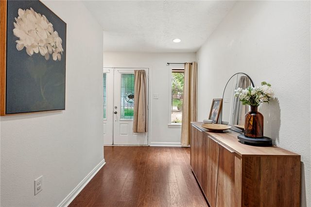 2504 Broadmoor Drive, Bryan, TX 77802