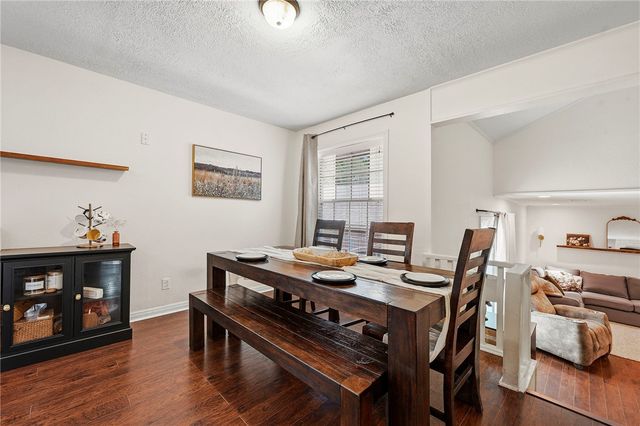 2504 Broadmoor Drive, Bryan, TX 77802