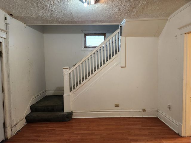 8 W 137th Place, Riverdale, IL 60827