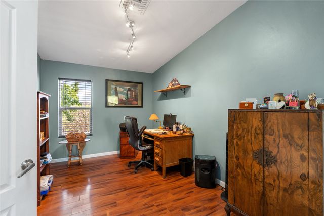 12 Apache Ridge Road, Santa Fe, NM 87505