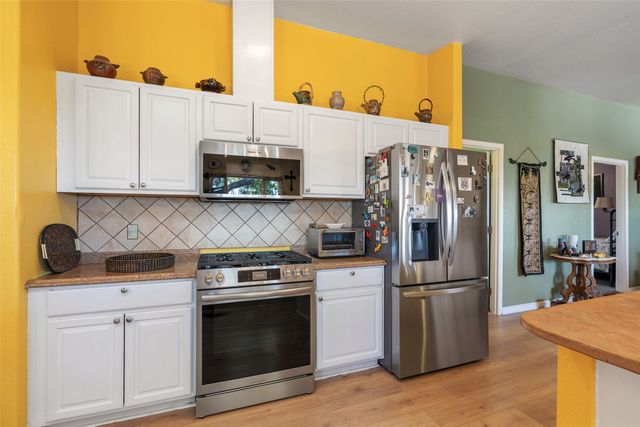 12 Apache Ridge Road, Santa Fe, NM 87505