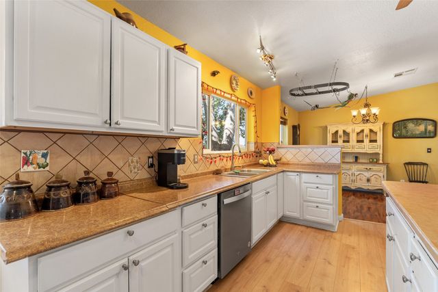 12 Apache Ridge Road, Santa Fe, NM 87505