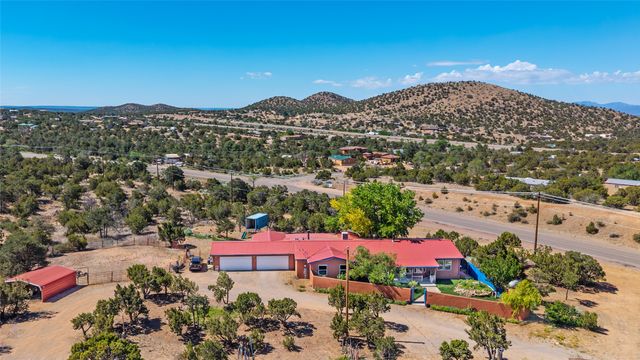 12 Apache Ridge Road, Santa Fe, NM 87505