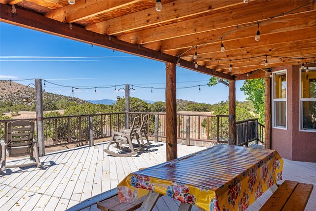12 Apache Ridge Road, Santa Fe, NM 87505