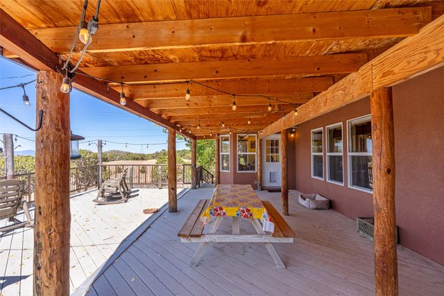 12 Apache Ridge Road, Santa Fe, NM 87505