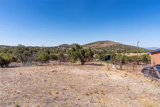 12 Apache Ridge Road, Santa Fe, NM 87505