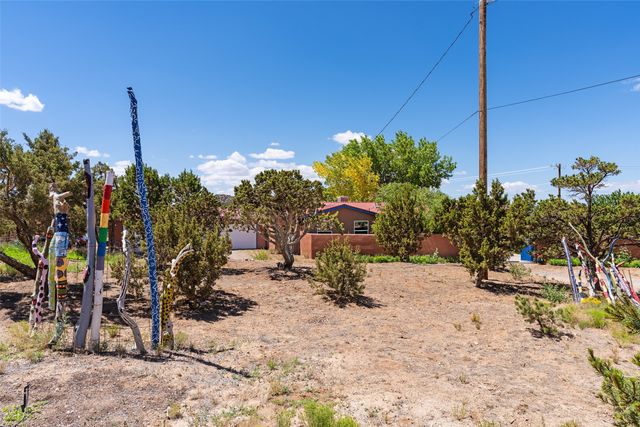 12 Apache Ridge Road, Santa Fe, NM 87505
