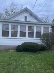 928 Kirkpatrick Street North, Syracuse, NY 13208