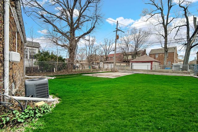 541 Taft Place, Gary, IN 46404