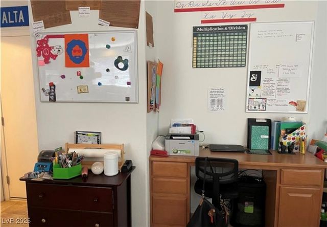 10425 Scotch Elm Avenue, Las Vegas, NV 89166