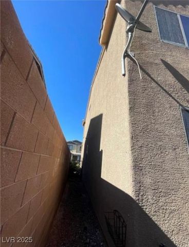 10425 Scotch Elm Avenue, Las Vegas, NV 89166